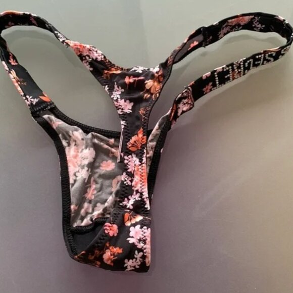 BNWT Victoria’s Secret’s BRA & THONG PANTY SET BLACK FLORAL Up 2 cup PushUp Shi… - Picture 8 of 11